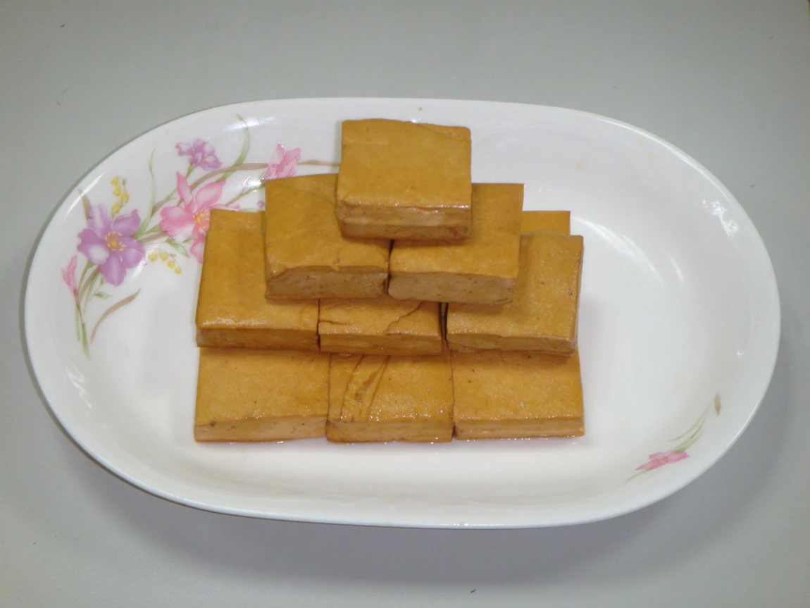 非基因改造黃豆　豆干或小印乾